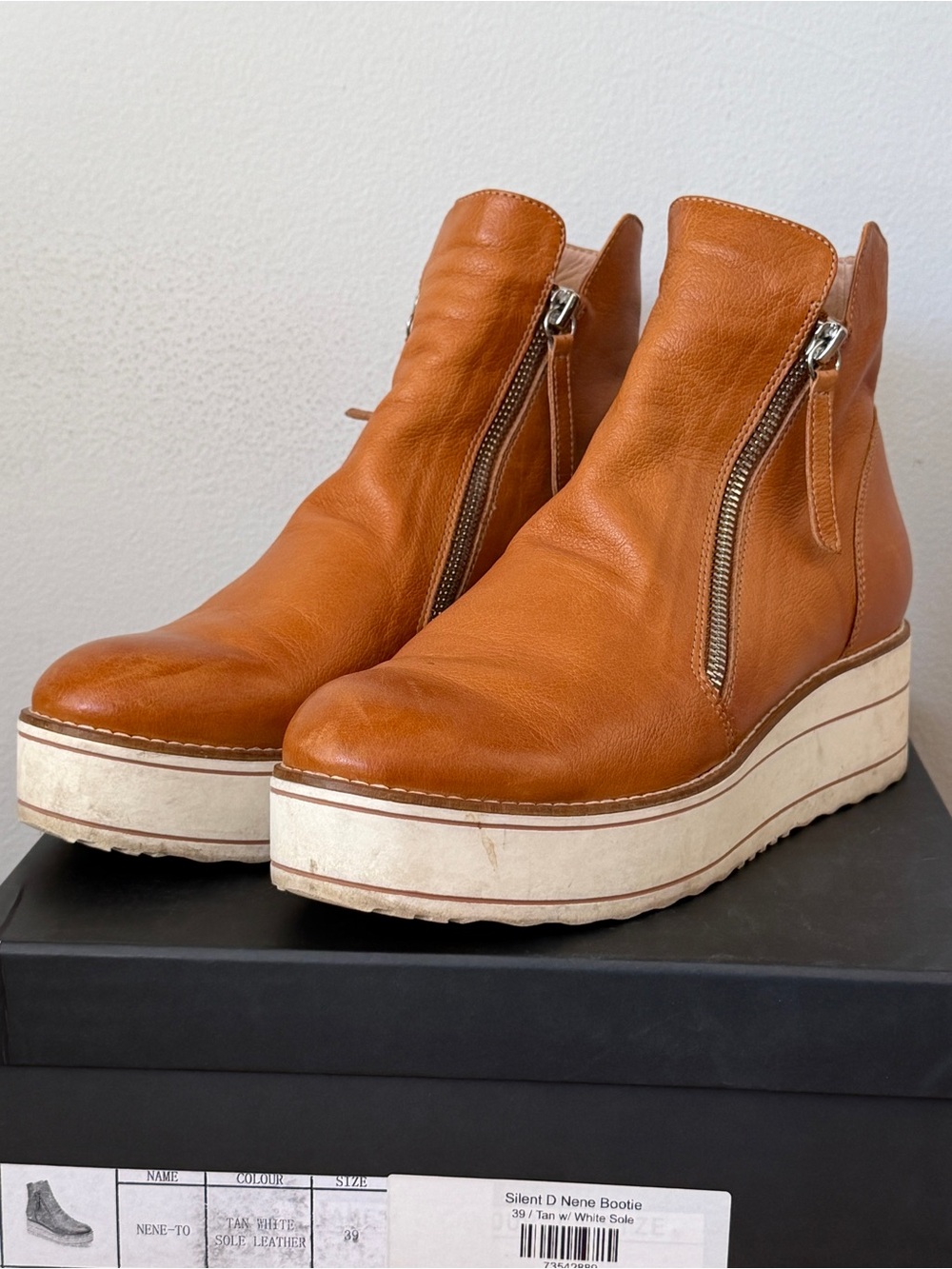 Silent D NENE Tan Leather High Top Ankle Boots Platform Side Zip Size 8.5